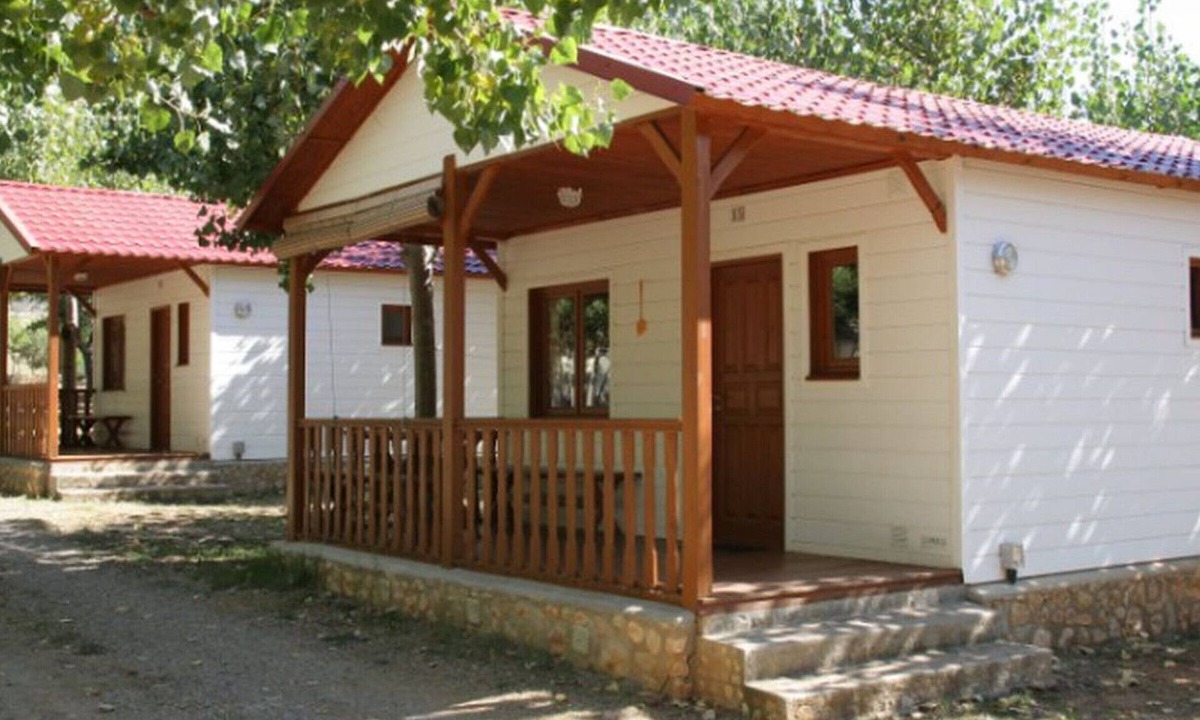 Isabena House | Bungalow with Terrace in La Puebla de Roda