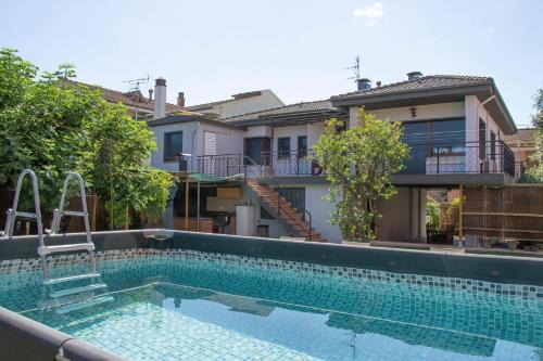 Sant Jaume de Llierca Apartment | Ca La Rosita