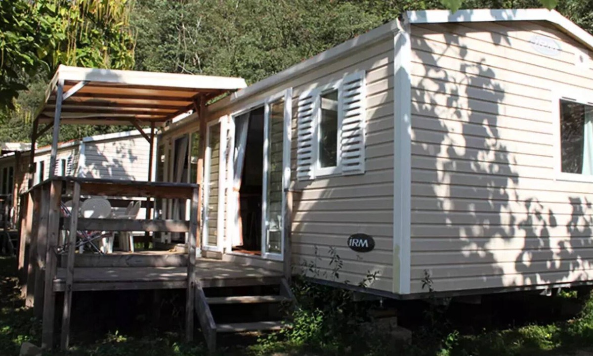 Les Ollieres-sur-Eyrieux House | Camping Le Mas De Champel **** - Mobile Home Standard 4 rooms 6 persons