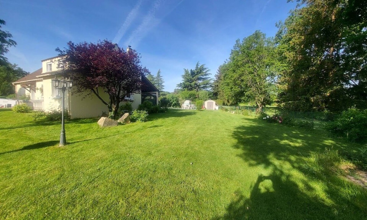 Saint-Fargeau-Ponthierry House | 🌟 Camping-car Luxueux en Bord de Seine - Un Séjour Unique 🌟