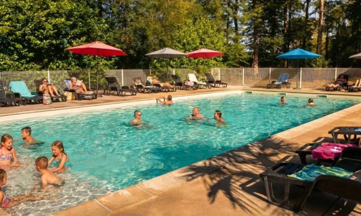 Saint-Gerons House | Camping 3 étoiles - Piscine - ccbga0c