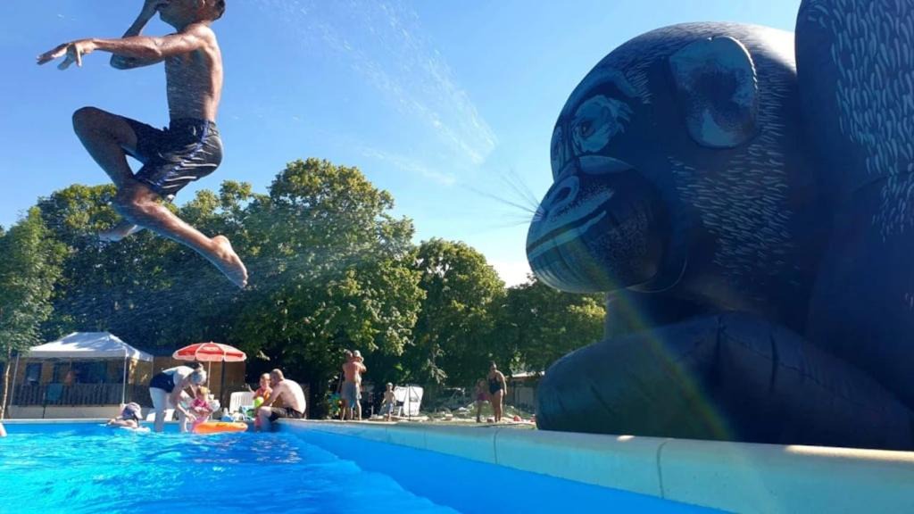 Lavelanet Other | Camping 3 étoiles - Piscine - ccbgbi0
