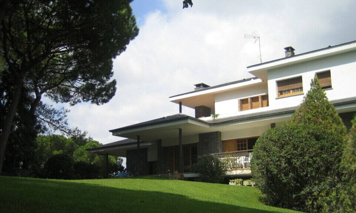 Llica d'Amunt House | CAN JOAN ideal space for a meeting with the ones you love the most. Only 10 am to 10 pm