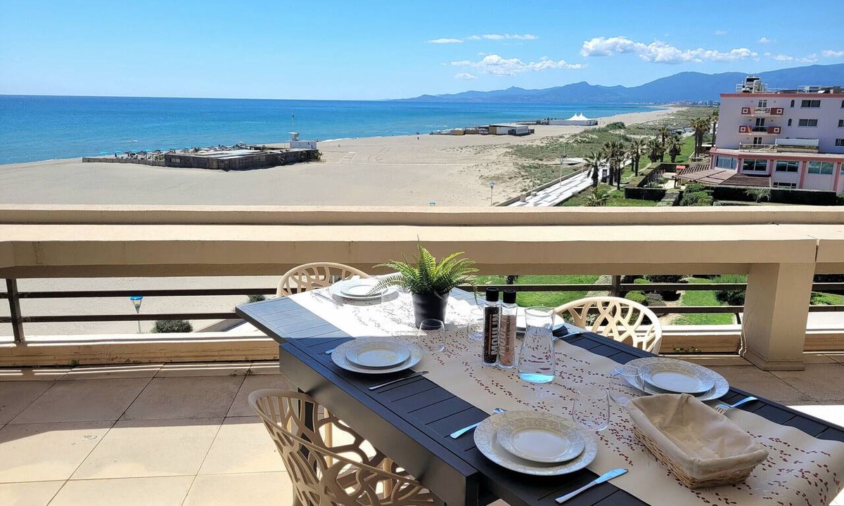 La Cote Radieuse Apartment | Canet-en-Roussillon - Modern & Cosy T3 - 6 ppl - A/C, Garage - Pool