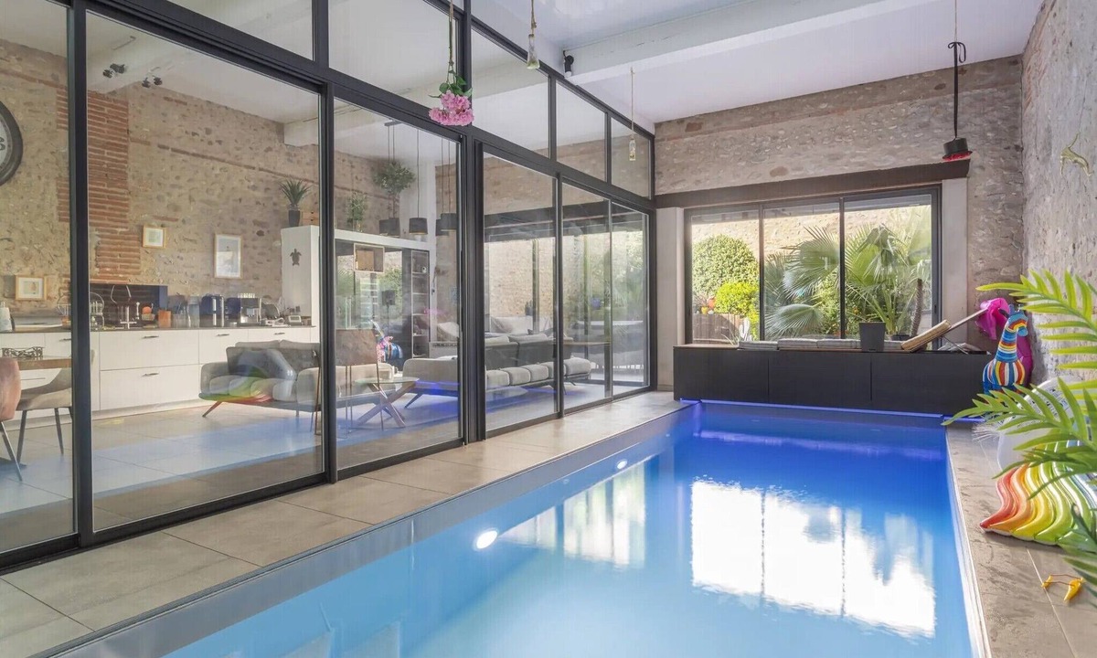 Bages Bed & Breakfast | Caribbean Room with Shared Pool and Terrace