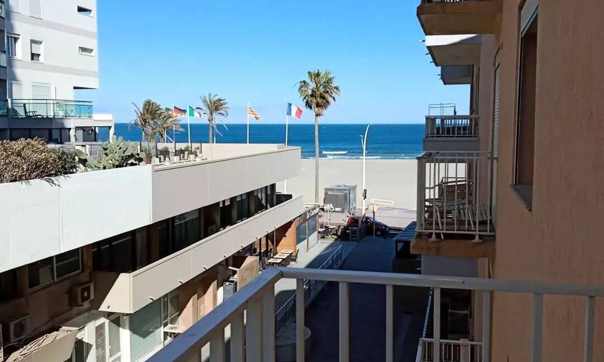 Le Chateau Apartment | Carioca I Residence - Apartment T2 with parking 20 M from the beach and the center - 4CARIO7