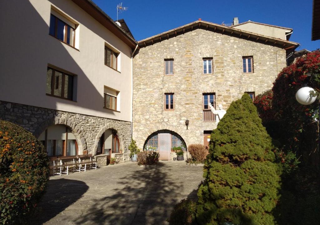 Gombren Hostel | Casa de Colònies Casa Pare Coll