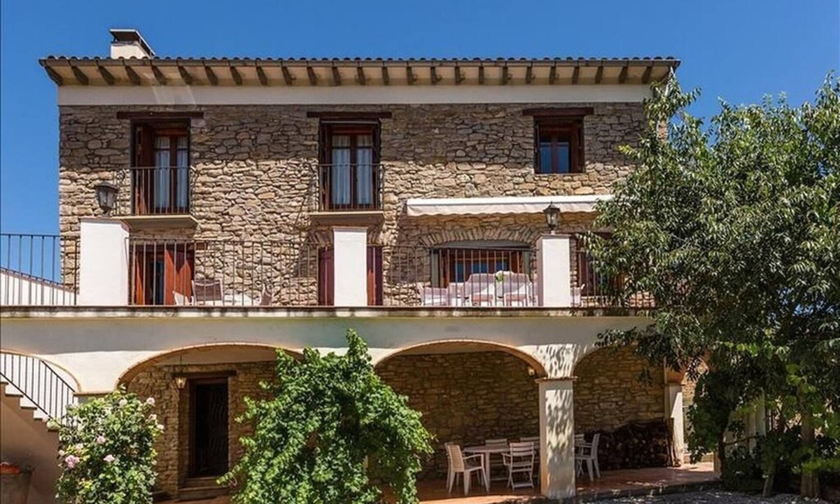 Gavet de la Conca Cottage | Casa Joan de Fontsagrada, house in a pre-Pyrenean village ideal for cycling routes.