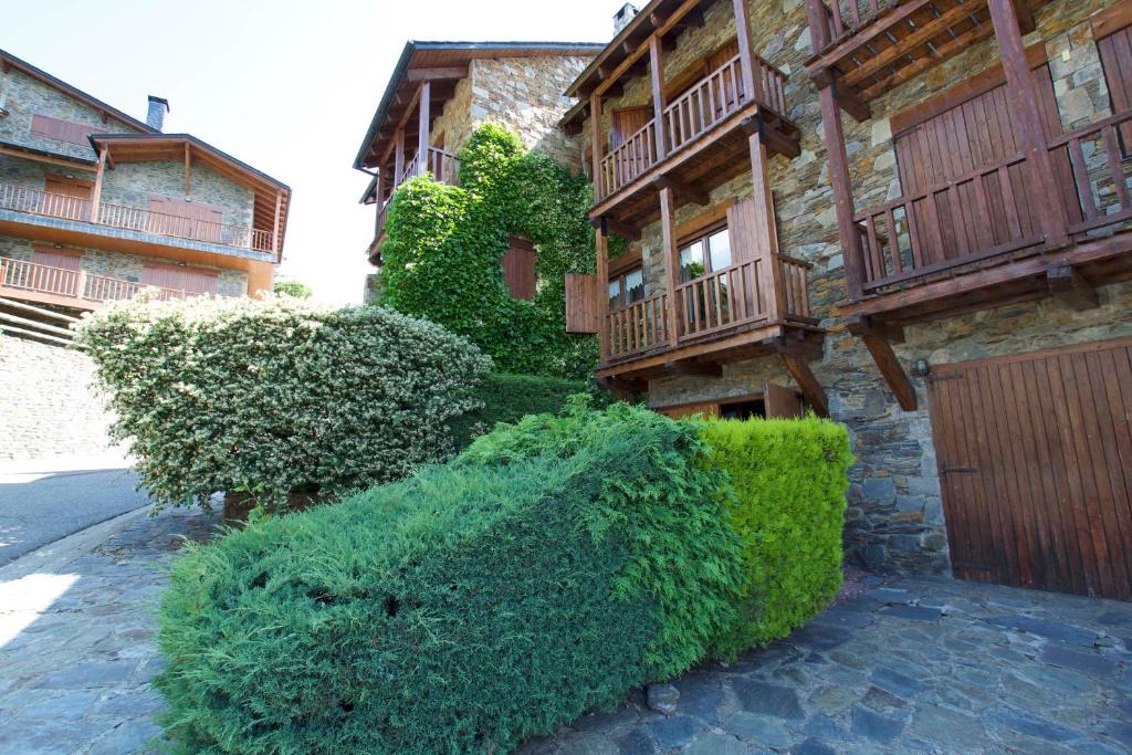 Ger House | Casa Les Voltes Saga