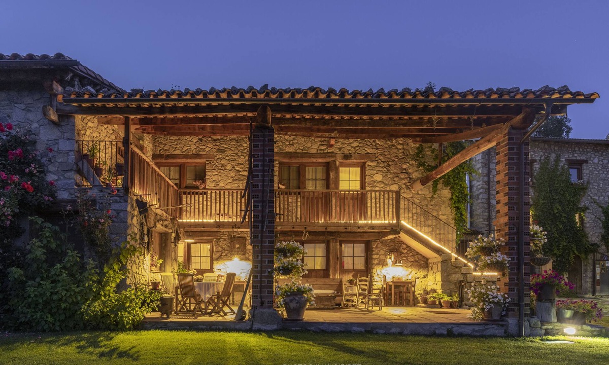 Lles House | Casa rural cal Rei