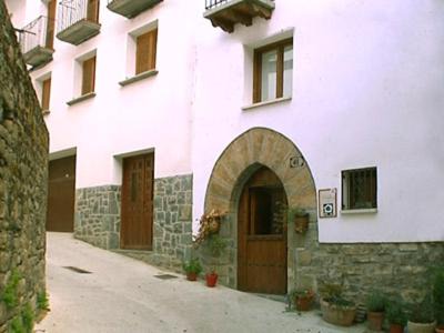Burgui House | Casa Rural Urandi I