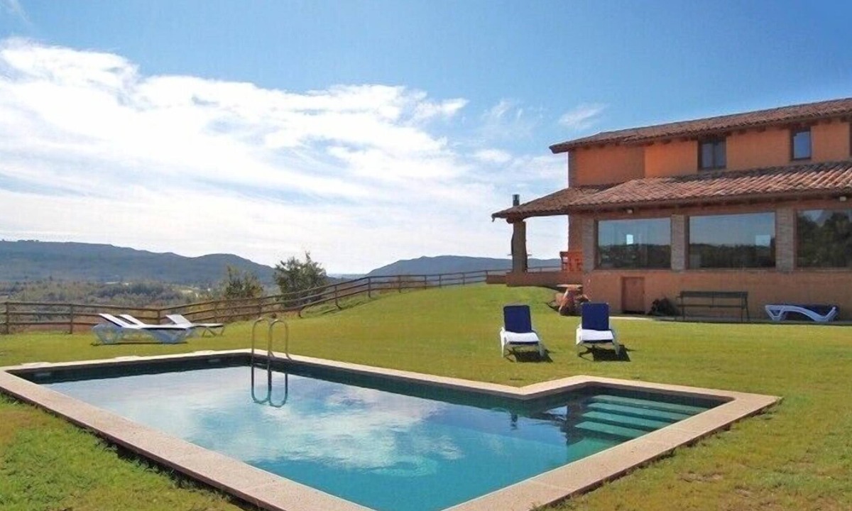 Gironella Villa | Casa Serrenta - Stunning country home. Outside + Inside Pool. Wonderful nature.
