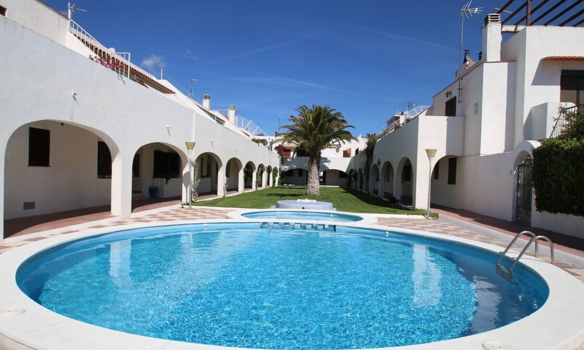Parc de Mont-roig Ski Chalet | Casas Blancas 27, Parque Mont-roig