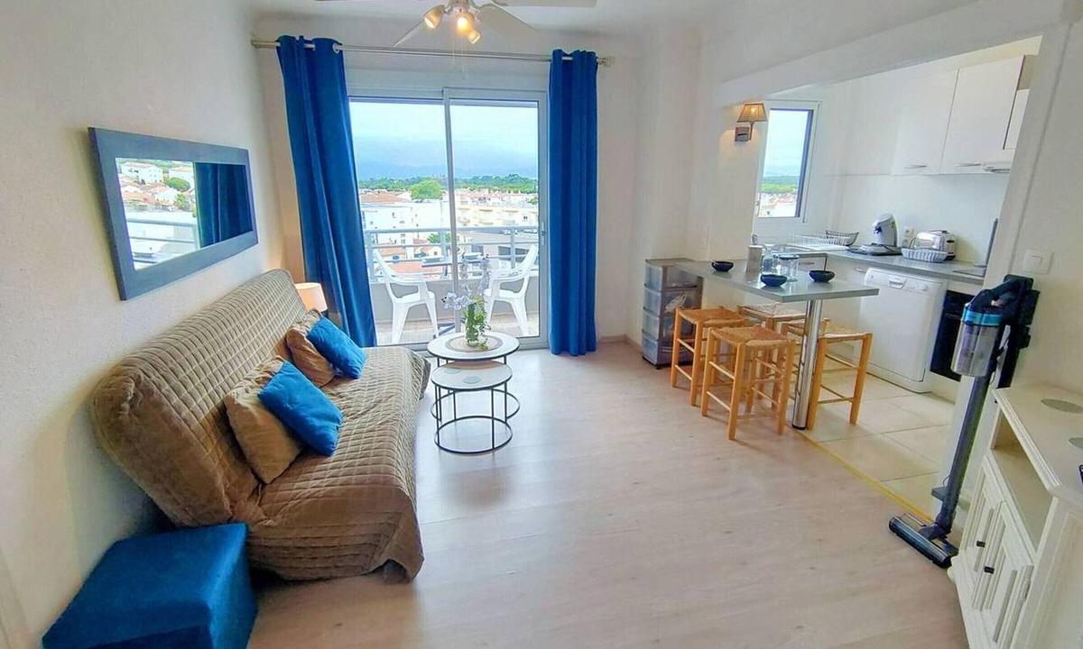 Mediterranee Apartment | Central 2-room apartment, 5 people, includes parking
