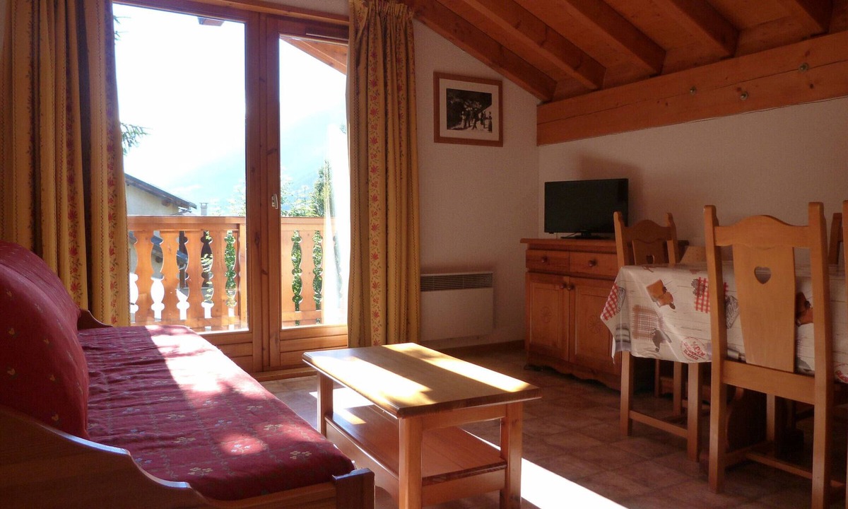 Lanslevillard Apartment | Central Apartment for 6 Near Slopes and ESF in Val-Cenis