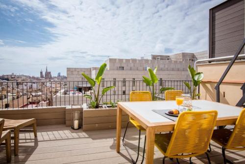 Dreta de l'Eixample House | Central penthouse with terrace Placa Catalunya III