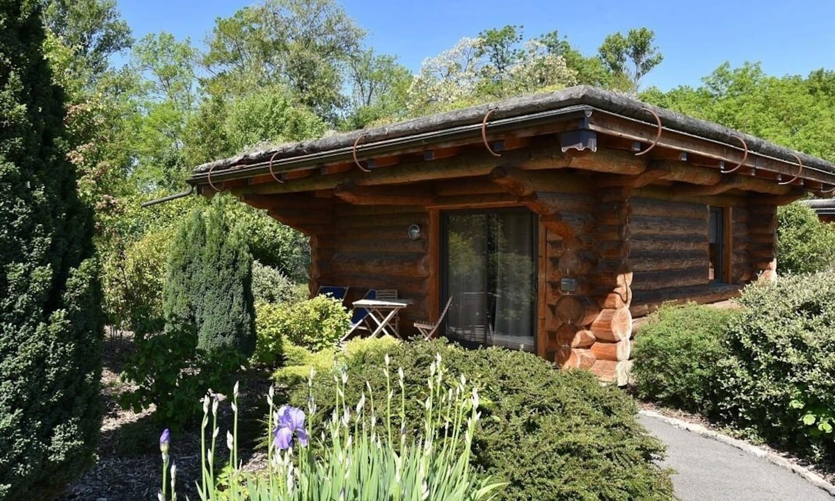 Chazey-sur-Ain Ski Chalet | Chalet 25m² with Kitchen option