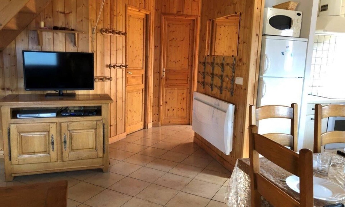 Orcieres-Merlette Ski Chalet | CHALET 8 PEOPLE NEAR PISTE