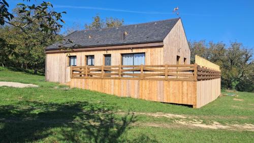 Beauregard-de-Terrasson Ski Chalet | Chalet au calme avec Piscine hivernale chauffée