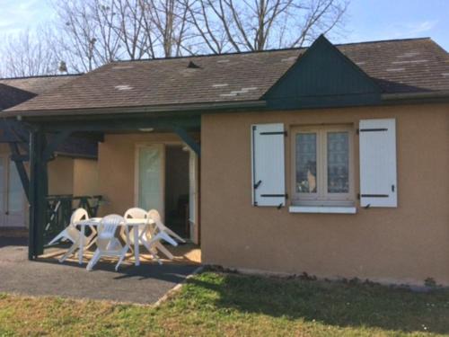 Oloron-Sainte-Marie Other | Chalet avec terrasse pour 4 personnes à Oloron-Sainte-Marie - API-1-52-954