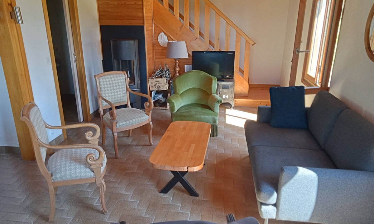 Saint-Offenge-Dessous Ski Chalet | Chalet between lakes Annecy and Aix les Bains, at the foot of the Bauges massif