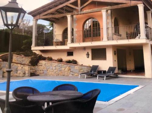 Palau Villa | Chalet Boutique con chimenea y indoor pool