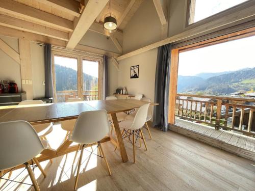 Notre-Dame-de-Bellecombe Ski Chalet | Chalet de luxe 10 pers. avec sauna au cœur du village, WiFi inclus - FR-1-505-34