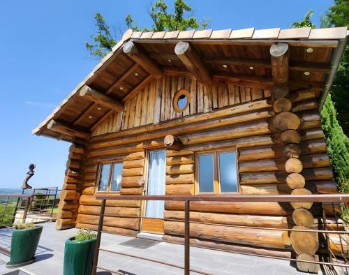 Montmurat Ski Chalet | Chalet de rêve en rondins avec Spa