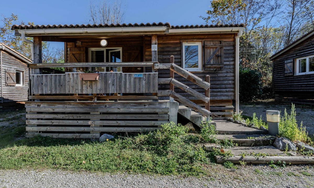 Roquefeuil Ski Chalet | Chalet 'Montana 3- 4pers' with Private Pool and Wi-Fi
