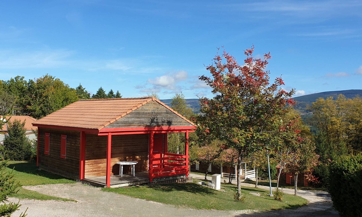 Blavignac Ski Chalet | Chalet*, panoramic view, equipped, living room, 2 bedrooms, shower room, covered pool