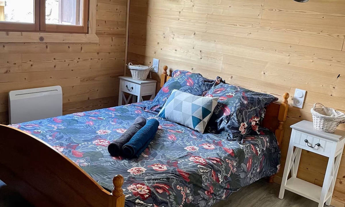 Egat Apartment | Chalet style apartment - edge of the forest - 6 people - 4km from Font Romeu