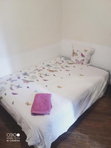 Saint-Laurent-de-Neste House | Chambre à petit budget pour personne simple