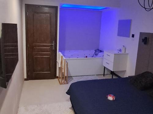 Valreas House | Chambre bain balneo indépendante