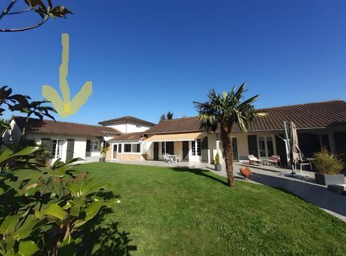 Feytiat Bed & Breakfast | Chambre D'hôtes Agapanthe