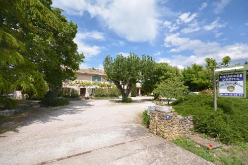 Grillon Bed & Breakfast | Chambre d'Hôtes Au Vieux Chêne