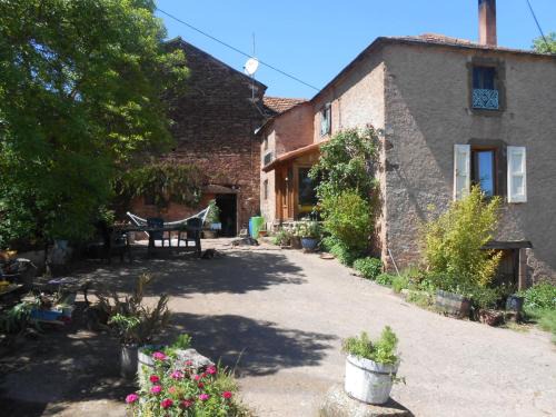 Saint-Izaire Bed & Breakfast | Chambre d'hôtes des Monts