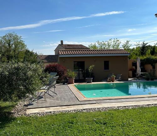 Colonzelle House | Chambre dans le jardin et sa SDB indépendante