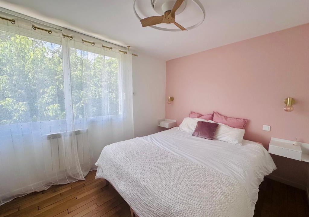 Brive-la-Gaillarde House | Chambre Maillard
