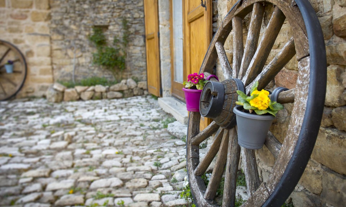 Buzeins Bed & Breakfast | Chambres d'hôtes - Entre Dolmens et Fontaines