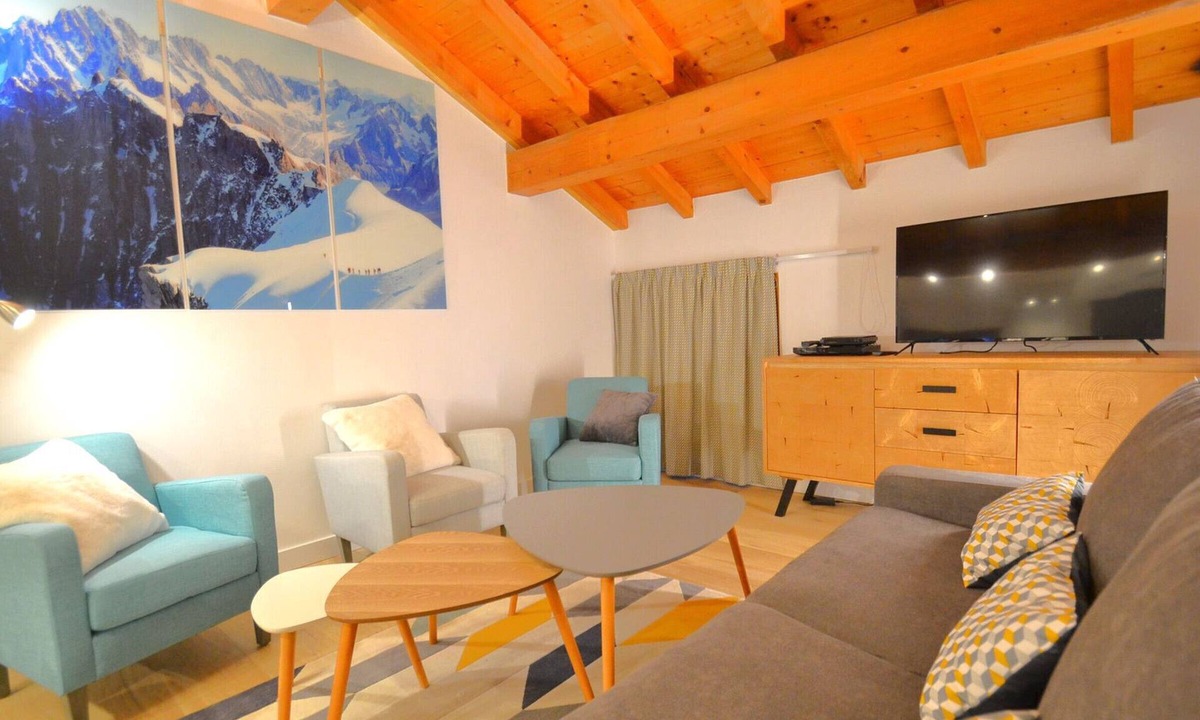 Saint-Marcel Apartment | Charming 3-room apartment with parking and wifi in Saint-Martin-de-Belleville