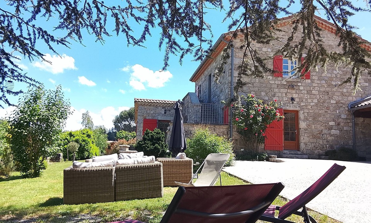 Jaujac House | Character house, in a quiet location, close to the village center