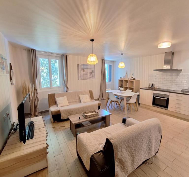 Le Chateau Apartment | Charmant Appartement paisible à 5 mn en voiture de la plage