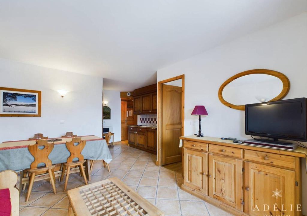 La Rosiere Apartment | Charmant appartement 3* de 2 chambres avec balcon en plein centre, proche pistes et commerces - FR-1-398-499