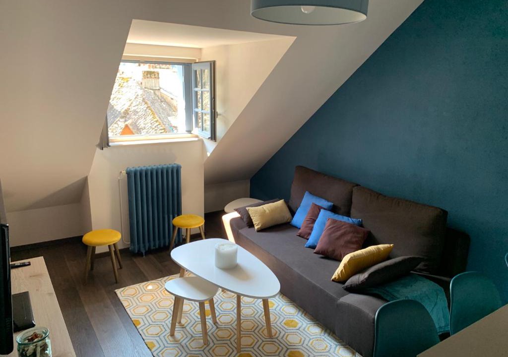 Vic-sur-Cere Apartment | Charmant appartement de 2 chambres a Vic-sur-Cere