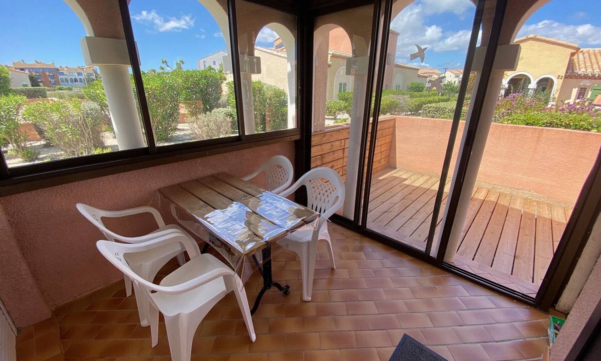 Le Barcares Villa | Charming 2-Room Villa, Private Beach, Parking, Sleeps 4, Le Barcarès