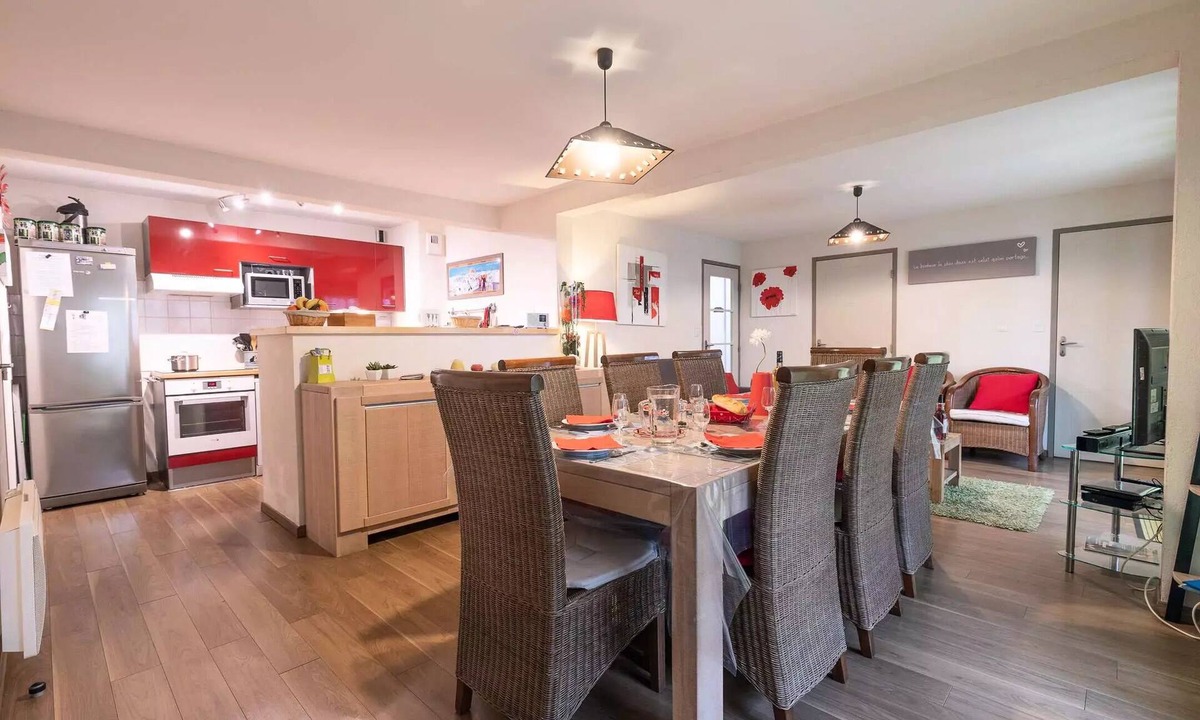 Sers Apartment | Charming apartment with terrace, garage and WIFI, near the center of Barèges