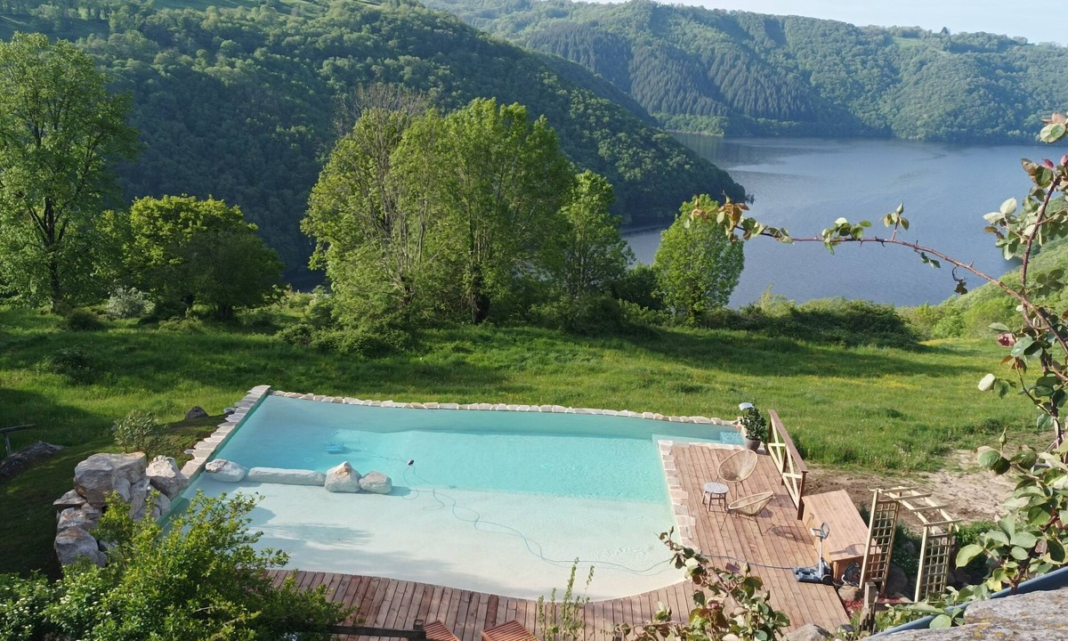 Paulhenc House | Charming atypical family gite