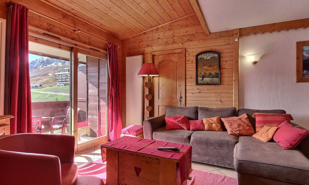 Aime Apartment | Charming duplex near slopes with pool and fitness