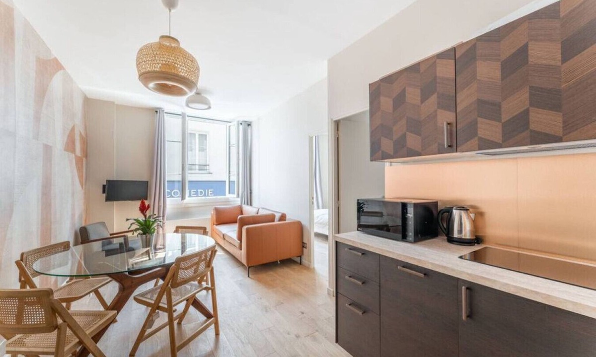Quartier du Faubourg-Montmartre Apartment | Charming home in heart of PARIS!Opera/Eurostar 4pers