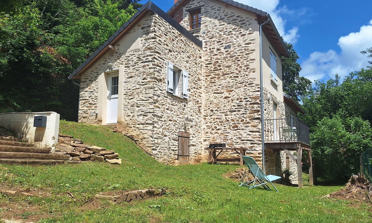 Uzerche House | Charming house with 3 bedrooms & mezzanine